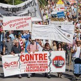 C'est aux cris de "ce n'est qu'un début continuons le combat" que les opposants à la géothermie profonde ont défilé dans les rues de Delémont.